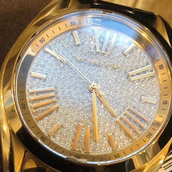 Michael Kors ... Bradshaw gold watch - Picture 3 of 16